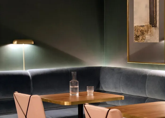 The Alex Отель 4*