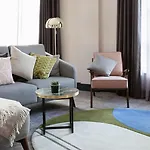 ホテル The Alex 4*