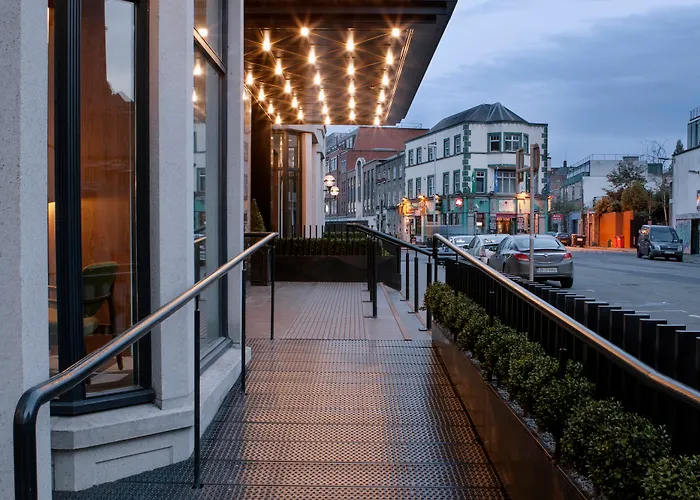 Hotel The Alex 4*