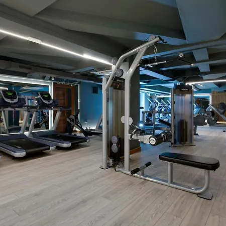 Hotel The Alex 4*